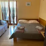 Mirjana شقة