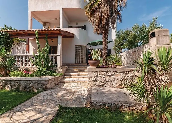 Mirjana Brodarica (Sibenik-Knin)