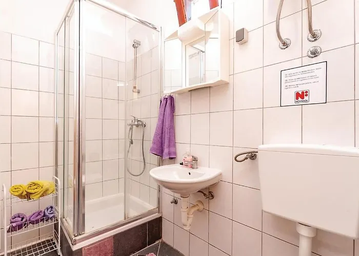 Mirjana * Brodarica (Sibenik-Knin)